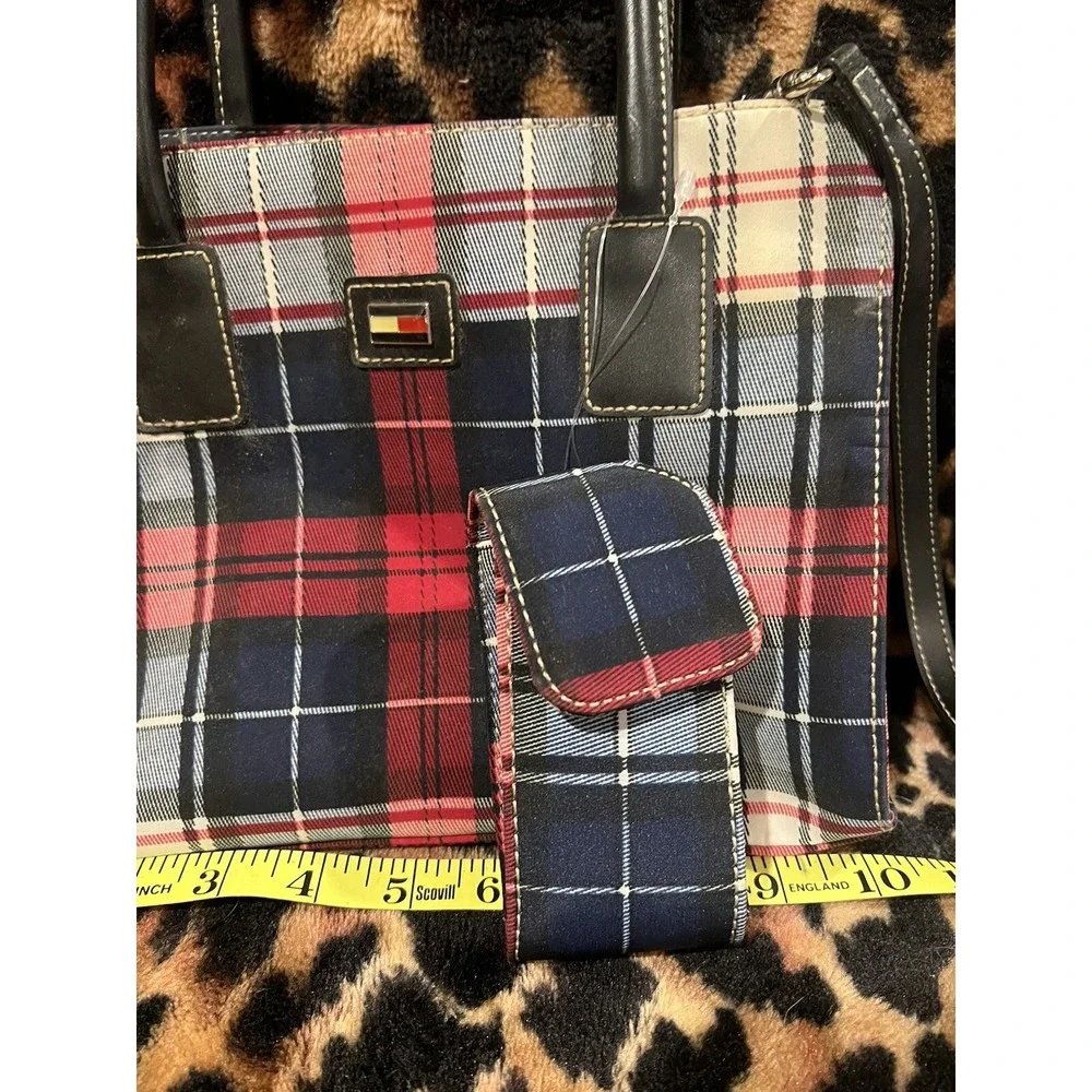 Tommy Hilfiger Plaid Purse With Phone Case Vintage NWOT‎